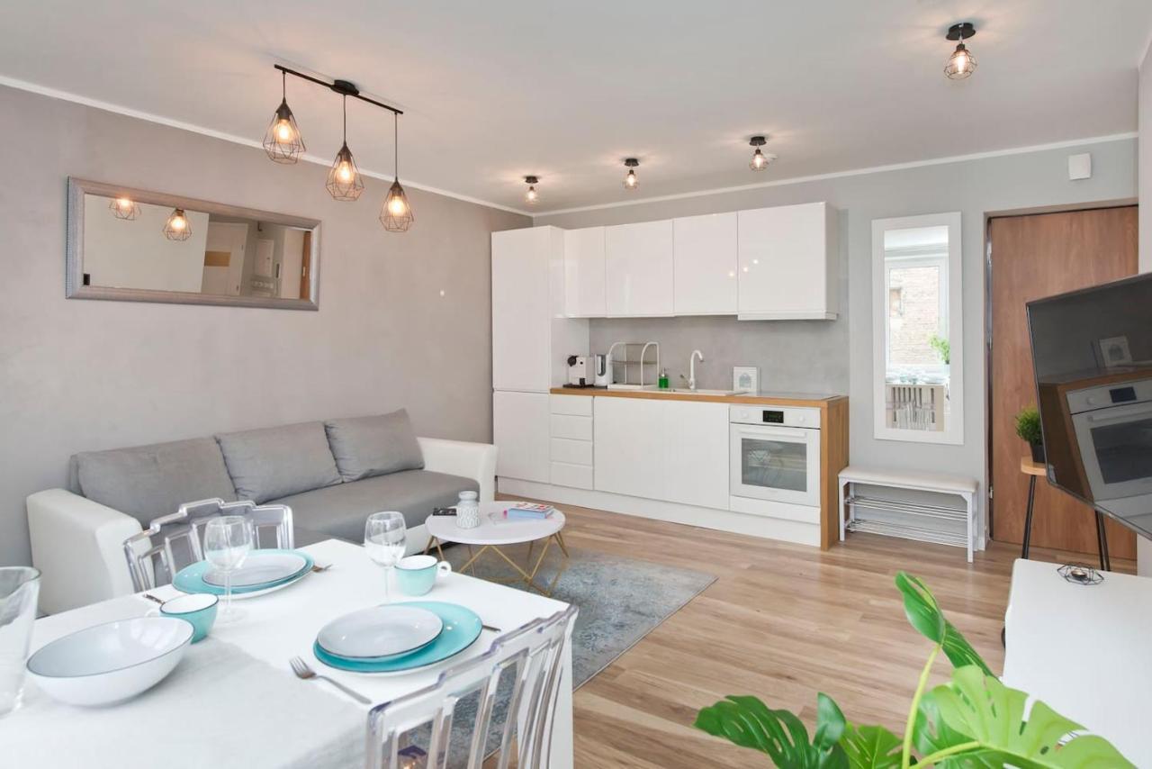 Stay Hip In Vibrant Centrally Located Apartment In Old Town Gdańsk Exterior foto